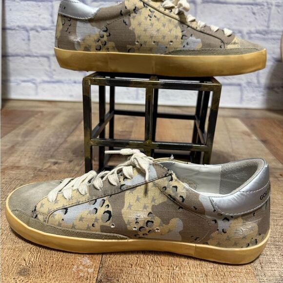 GOLDEN GOOSE
Super-Star Beige Camo Print Low Top Sneaker hard to find - Picture 4 of 16